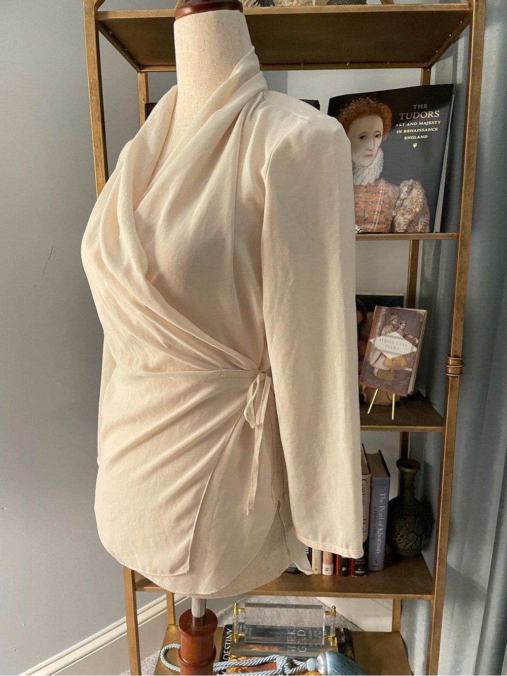 Aritzia Wilfred Cream Wrap Blouse XS XXS 3/4 Sleeves Tie Waist - Picture 3 of 15
